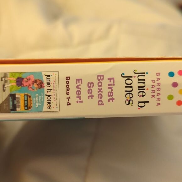 Junie B. Jones vintage 90s box set of 4 books - Picture 7 of 8